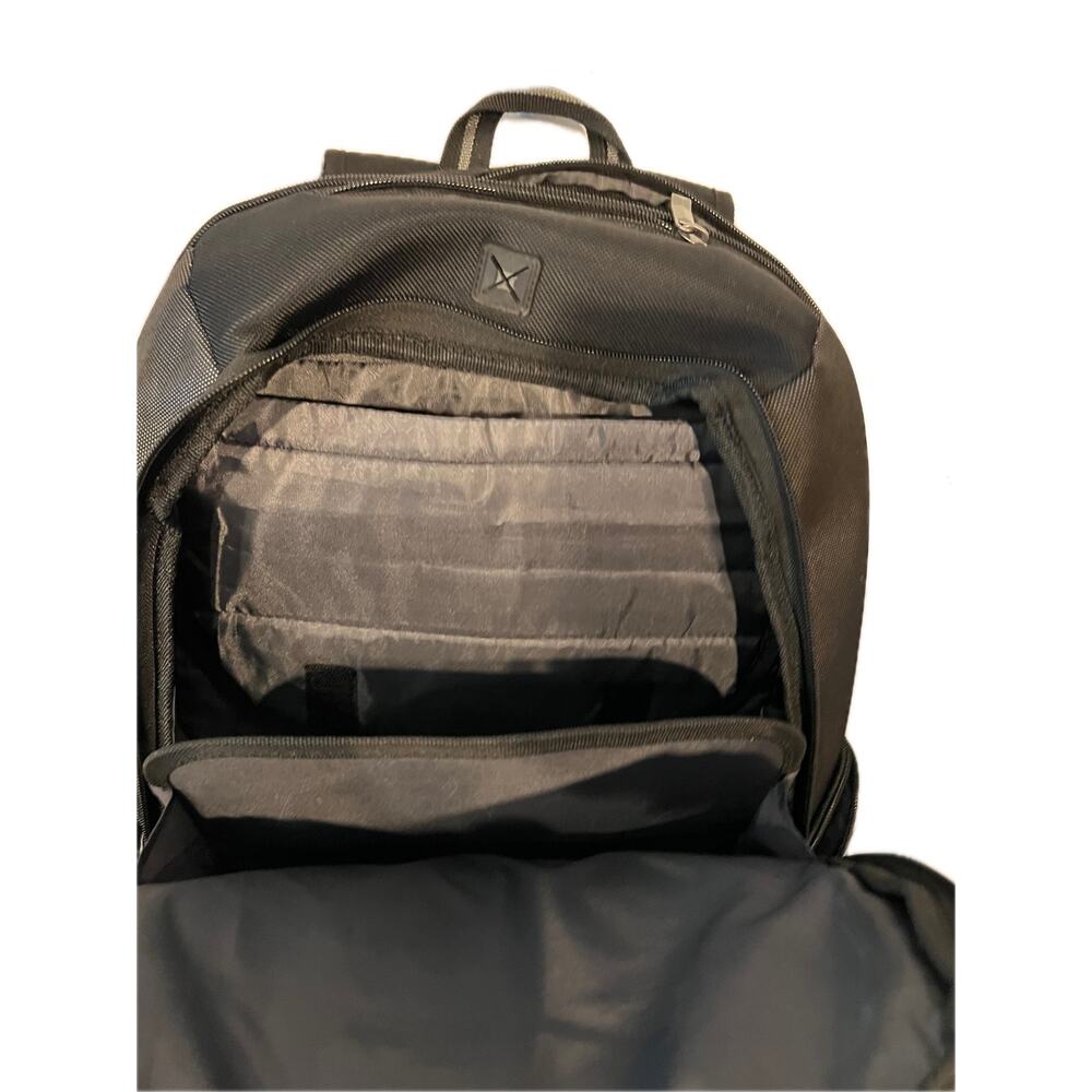 ES Solo New York Padded Computer Backpack - Picture 4 of 5